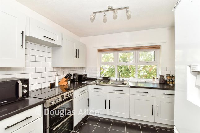 1-bed flat on 65, Kenilworth Place, Basildon, £210,000