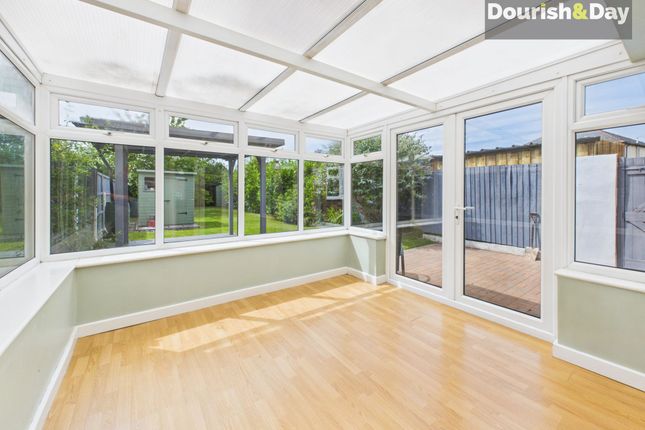 20 Talbot Crescent, Whitchurch photo 3