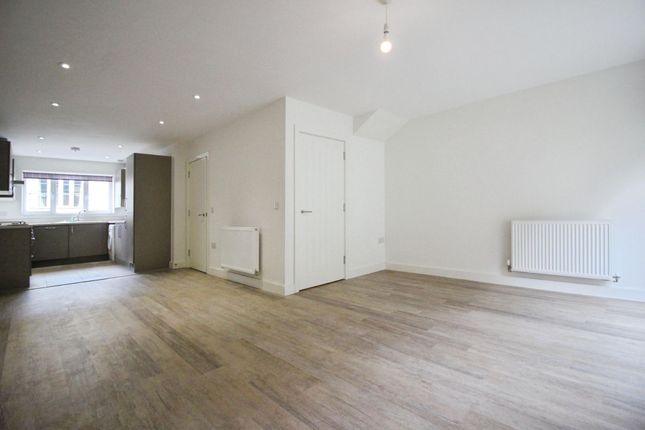 6 Cole Close, Malmesbury photo 3