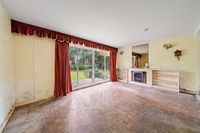 Court Road, Eltham photo 2