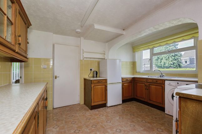 4, Rushton Drive, Leicester photo 4