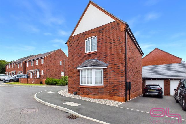 36, Wainwright Drive, Swadlincote photo 4