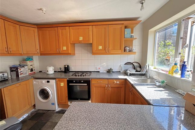 43, Hornet Close, Hampshire photo 3