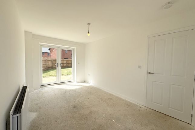 14, Oulton Grove, Fletton Folly photo 2