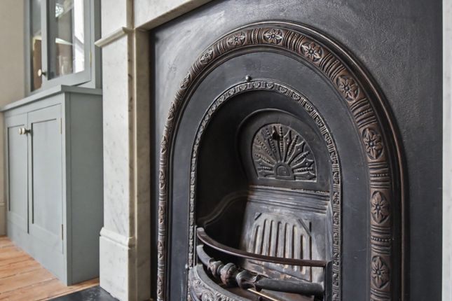 35, Warrender Road, Tufnell Park, London photo 3