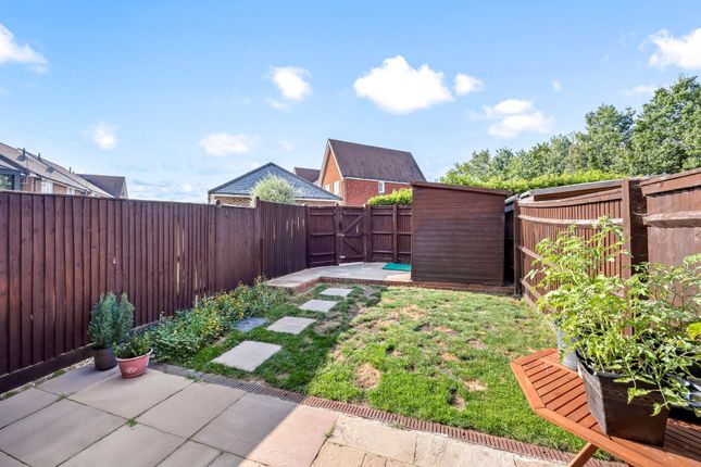 46 Longhurst Avenue, Horsham photo 4