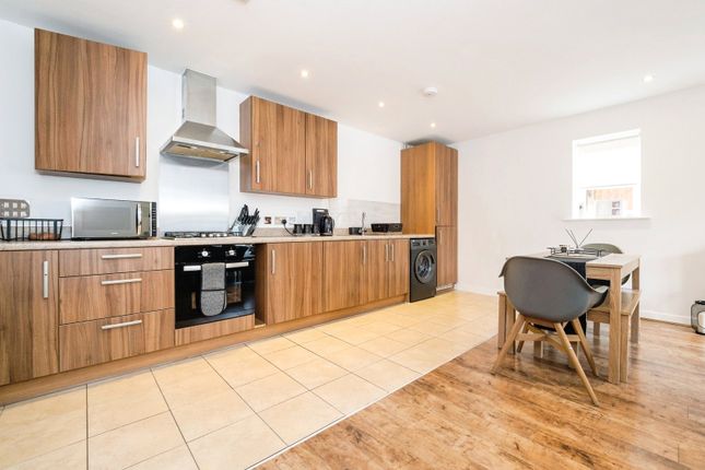 Flat 1, Ingre House, 37, Dunningford Close, Hornchurch photo 5