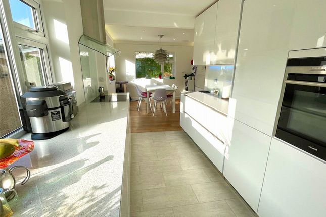 7, Steward Avenue, Lancashire photo 3