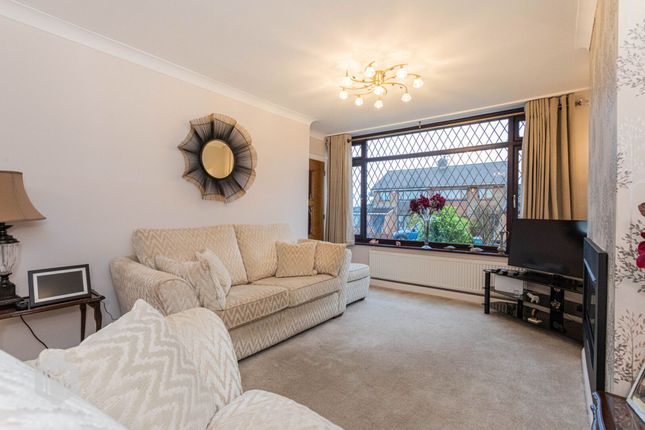 55 Laburnum Park, Bolton photo 4