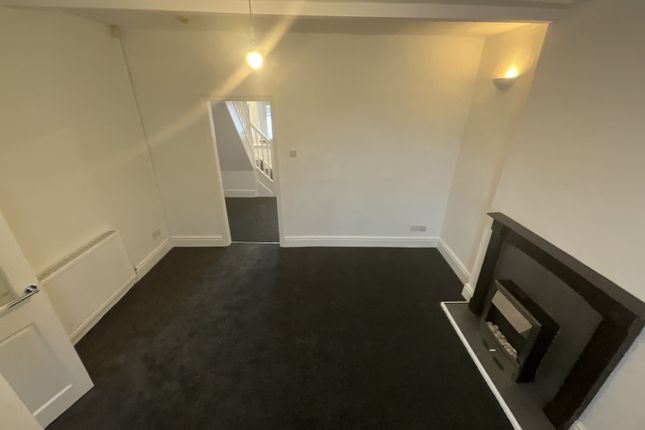 Terraced house to rent in Taylor Street, Clitheroe, Lancashire