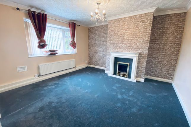 24, Newlands Avenue, Tyldesley photo 2
