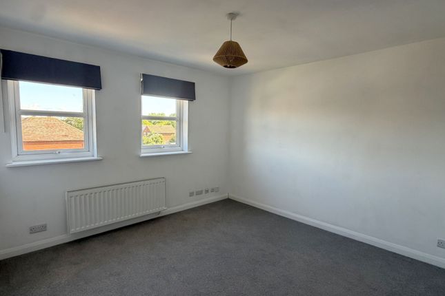Flat 3, Watledge House, Barton Road, TEWKESBURY photo 4