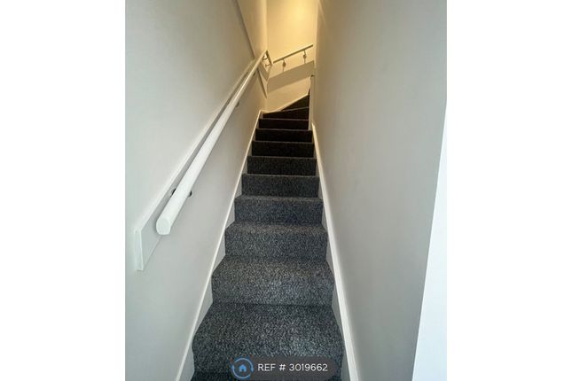 Flat, Lauderdale Ave, Coventry photo 5