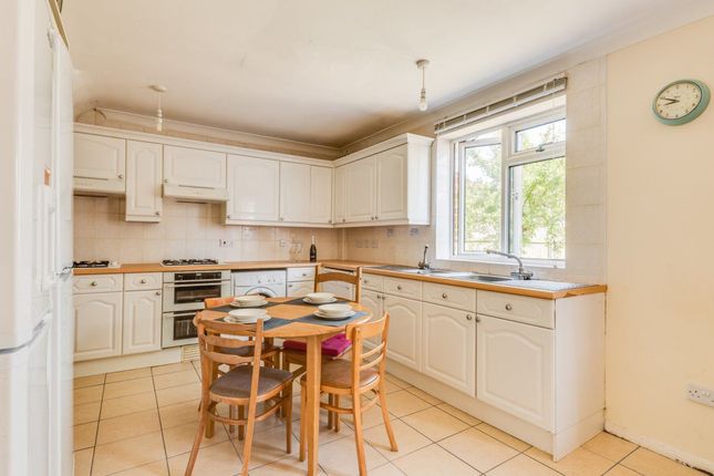 Property to rent in Warwick Road, Canterbury