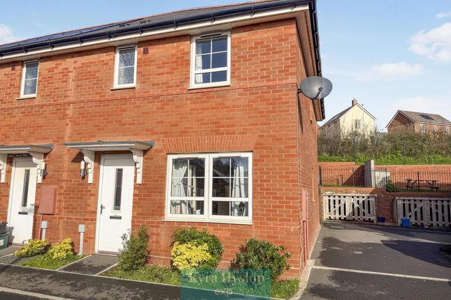 3-bed house on 17 Finch Close, Exeter, £270,000