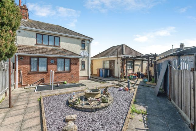 13, Handel Crescent, Essex photo 4