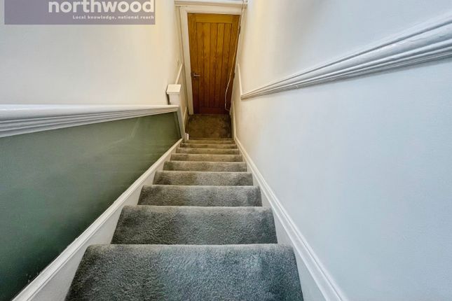 7a, Thornton Road, Wirral photo 2