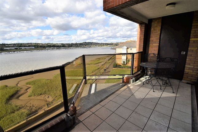 Thumbnail Flat for sale in Seaford Court, Esplanade, Rochester