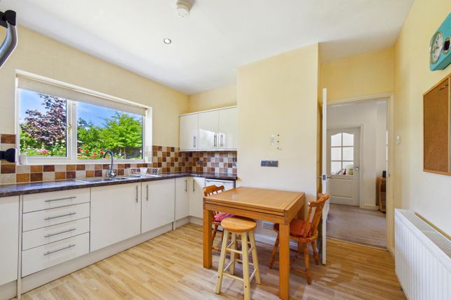 10, Chestnut Grove, Pontefract photo 3