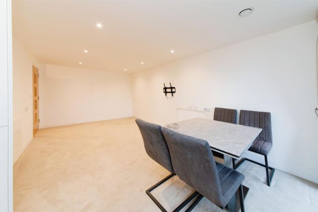 Flat for sale in Studio Way, Borehamwood