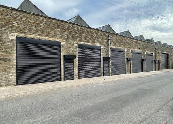 Light industrial to let in Industrial Units, Westbury Place, Halifax