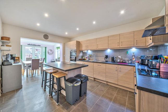 11 HOLLY LANE, Drayton, Abingdon photo 2
