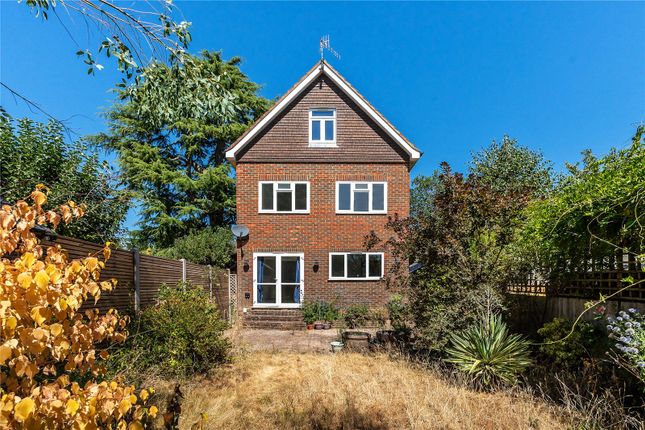 6, Evesham Road North, Surrey photo 4