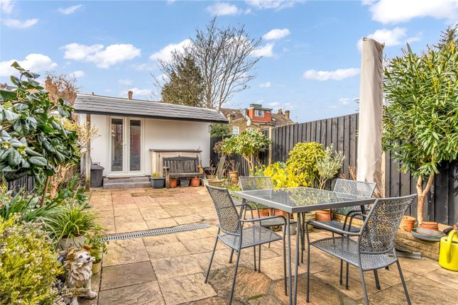 31, Parkhurst Road, London photo 2