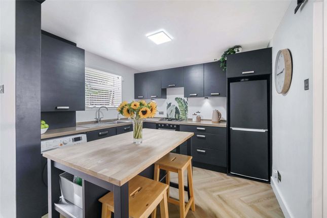 33, Kiniver Drive, Glasgow photo 4