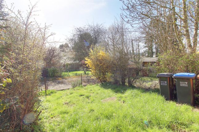 14, Station Close, Brookmans Park photo 3