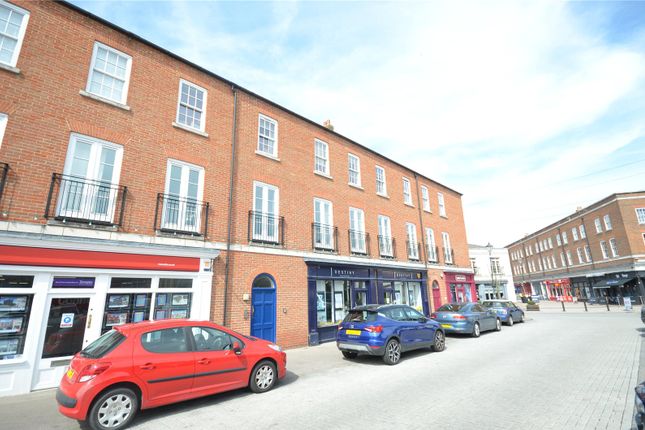 Thumbnail Flat for sale in Hampden Square, Aylesbury