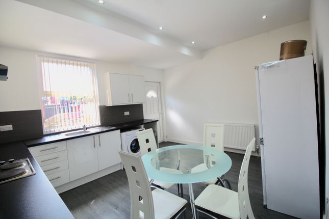 4 Bed Terraced House To Rent In Linden Road Leeds Ls11 Zoopla