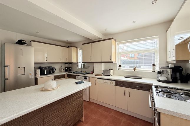 50, Leech Brook Avenue, Manchester photo 3