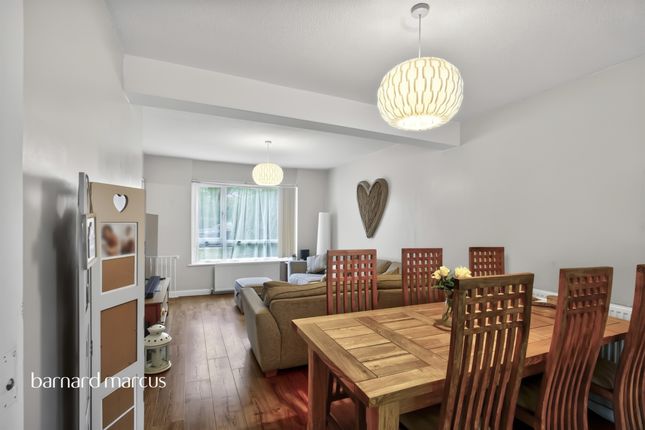 24, Delamere Road, Reigate photo 4