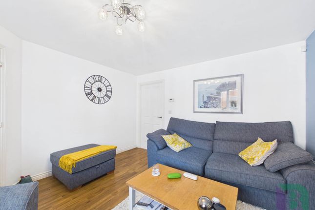 50, Drayhorse Crescent, Milton Keynes photo 5