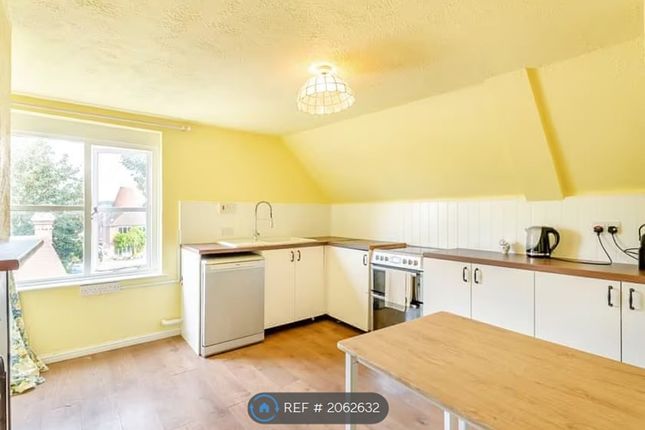Maisonette to rent in Main Road, Hastings