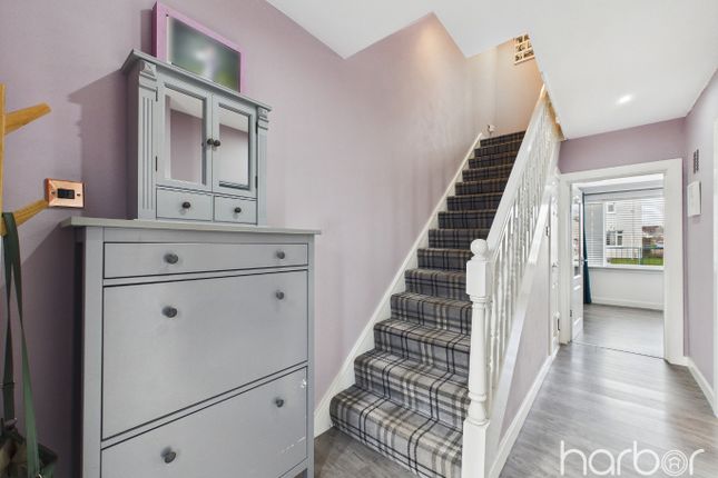 12 Wemyss Gardens, Baillieston, Glasgow photo 2