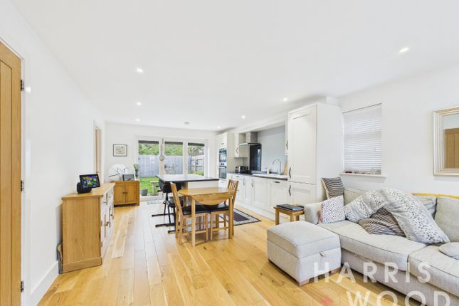 15 Boundary Oaks, Capel St. Mary, Suffolk photo 2