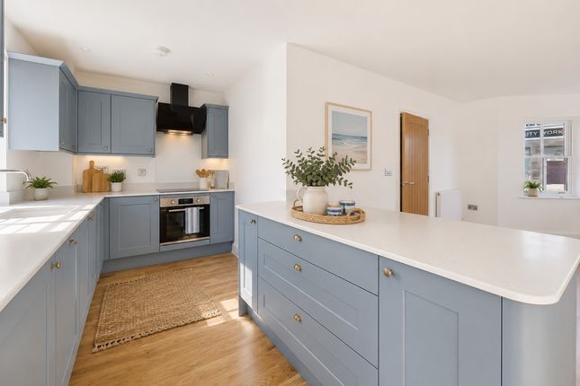 24, Burn View, Bude photo 4