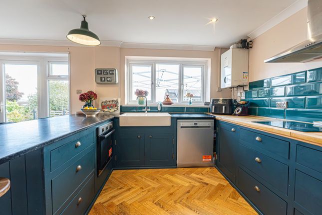 3 Highfield Road, Newport photo 2