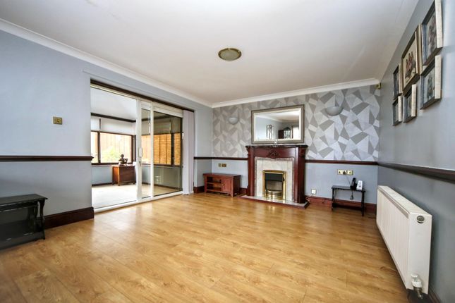 19 Rushdene, Wigan photo 3
