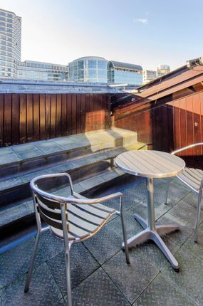 Flat to rent in Port East Apartments E14, Docklands, London,