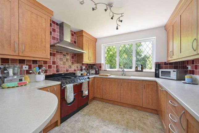 Ferndown, Barton Road, Guildford photo 4