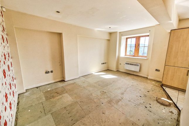 Apartment 11, 10, Canal Road, Keighley photo 2