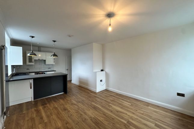 Flat 7, Manchester photo 4