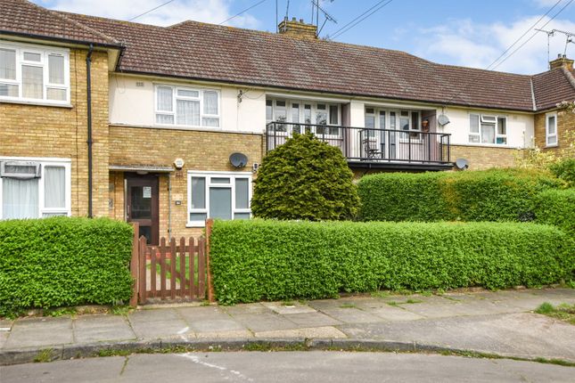 Flat for sale in Whittington Road, Hutton, Brentwood, Essex