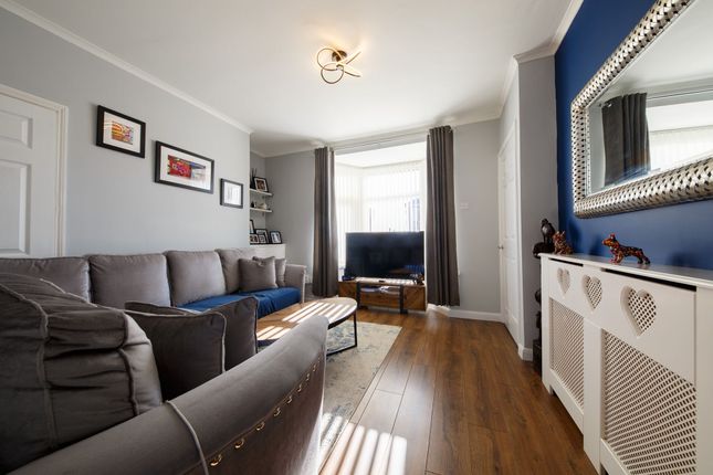 8 Collingwood Avenue, Wallsend photo 3