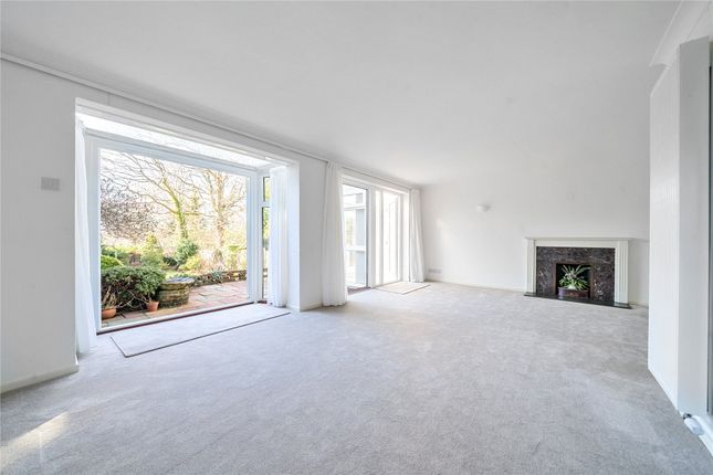 Sheraton, 13, Chesholt Close, Haslemere photo 4