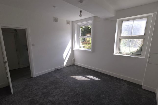 Flat 7, Camden House, 8 Chandos Square, Broadstairs photo 4