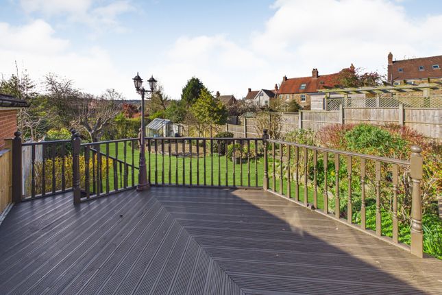 63, Paddock Way, Dronfield photo 2